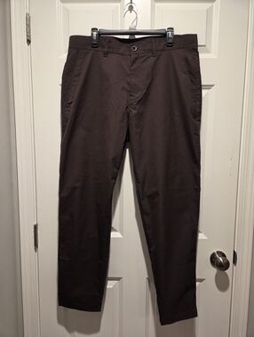 Lululemon Men's Slim-Tapered Twill Trouser - Size 36 - Espresso - Like New!